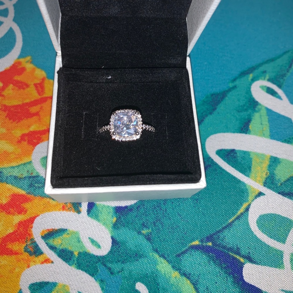 Cushion cut ring sz 6